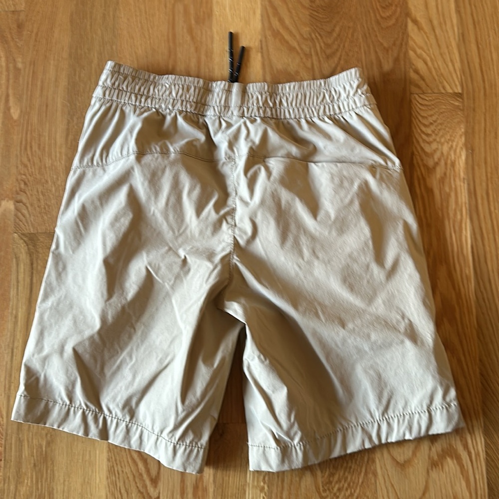 Gap kids size XL khaki shorts - Picture 6 of 6
